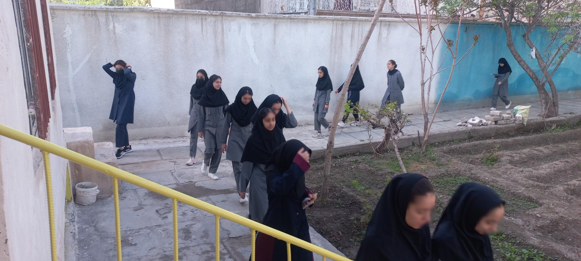 عکس دبیرستان غیر انتفاعی دخترانه دوره دوم همای 