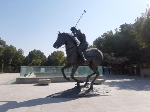 عکس مجسمه چوگان