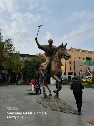 عکس مجسمه چوگان