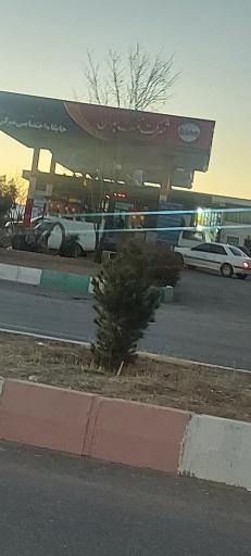 عکس جایگاه سوخت میرکی (CNGوگازوئیل و بنزین)