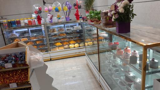 عکس کیک و شیرینی سالینا