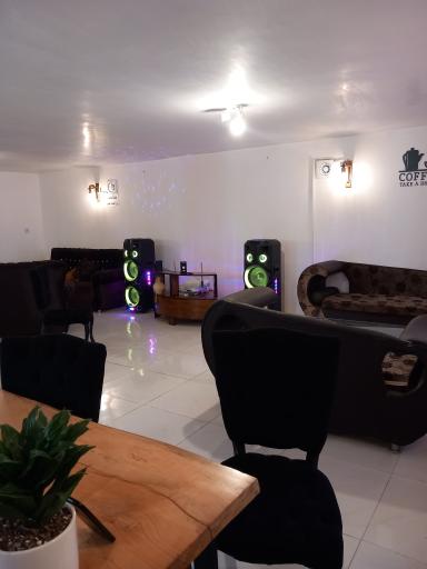 عکس کافه رستوران تایم