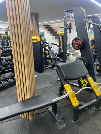 عکس باشگاه تناسب اندام آریستا