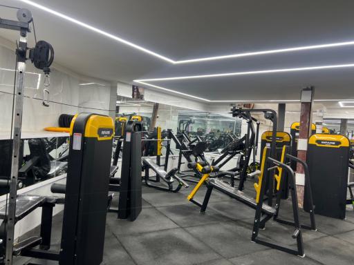 عکس باشگاه تناسب اندام آریستا