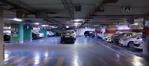 عکس پارکینگ عمومی طبقاتی همت تجریش  (امامزاده صالح)