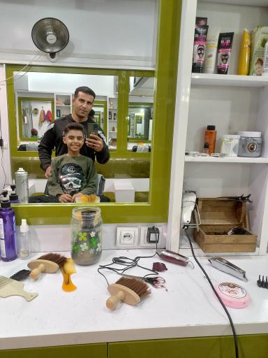 عکس آرایشگاه رضا