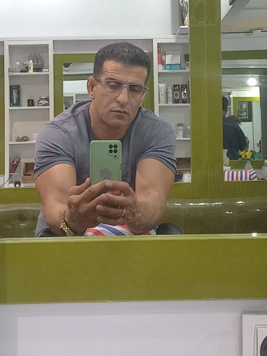 عکس آرایشگاه رضا