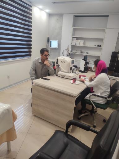 عکس چشم پزشکی نورا