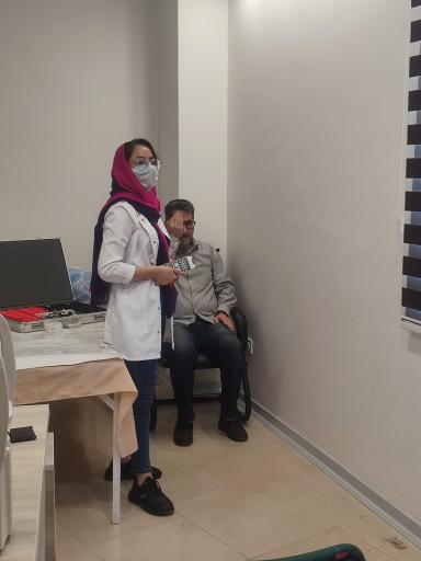 عکس چشم پزشکی نورا