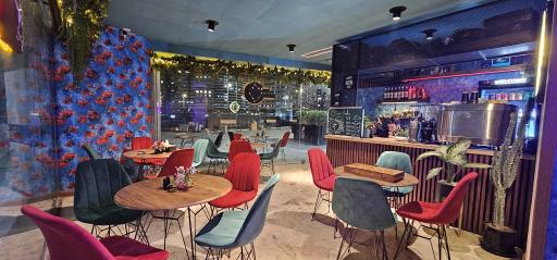 عکس باغ پنهان