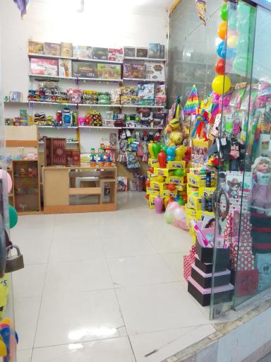 عکس اسباب بازی و لوازم تحریر موسوی