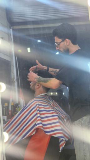 عکس آرایشگاه مردانه استار من