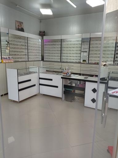 عینک مرسدس وحدت 