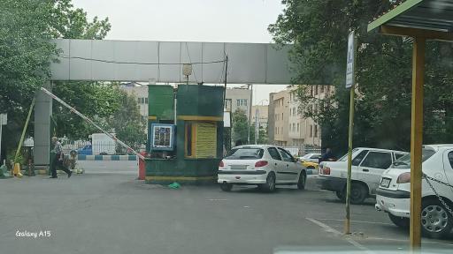 عکس درب شمالی بازار میوه و تره بار و فروشگاه شهروند(قزل قلعه)