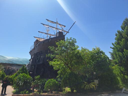 عکس باغ رستوران ارگ خان