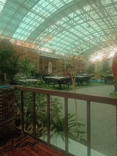 عکس باغ رستوران ارگ خان