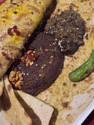 عکس کباب بریان بانو