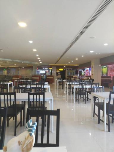 عکس فود کورت کیان سنتر 2