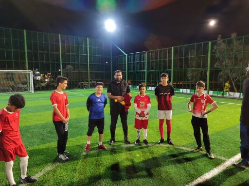 عکس زمین چمن مصنوعی خزاق 