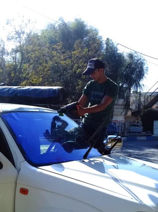 عکس شیشه دودی سامان