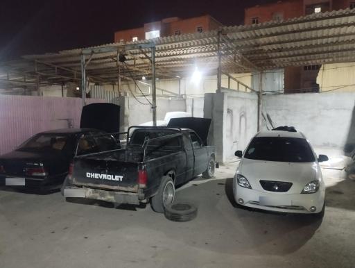 عکس گاراژ مکانیکی و جلوبندی عقیل