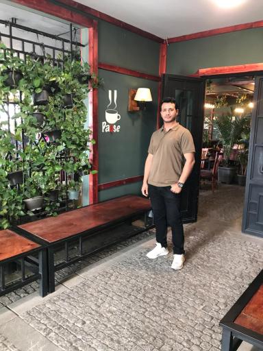 کافه سینما پاز