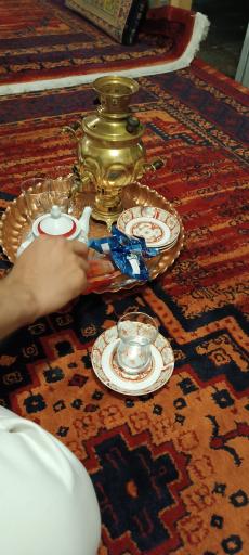 عکس باغ رستوران مهر و ماه