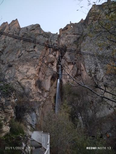 عکس آبشار شاهاندشت