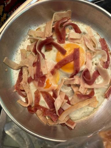 عکس باغ رستوران مهر و ماه