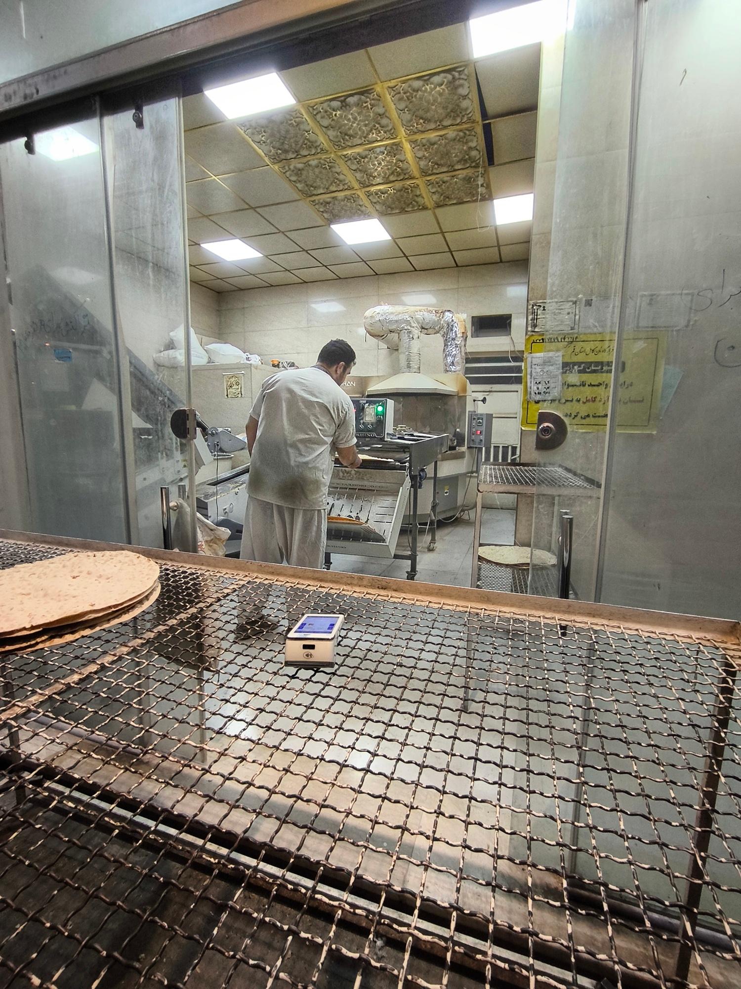 عکس نانوایی تافتون 