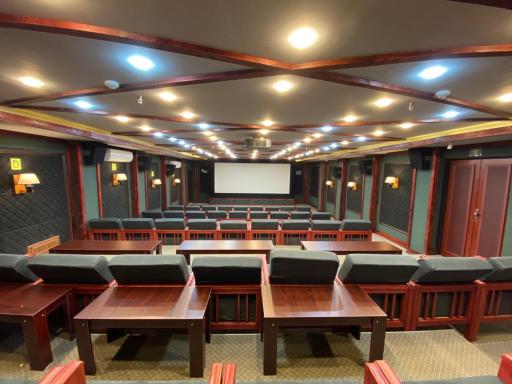 عکس کافه سینما پاز