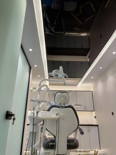عکس مركز دندانپزشكی ماركيز