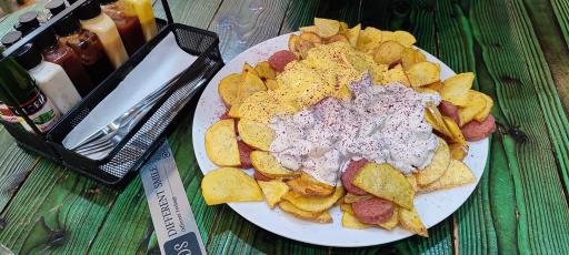 عکس فست فود لبخند متفاوت (شعبه ولیعصر)