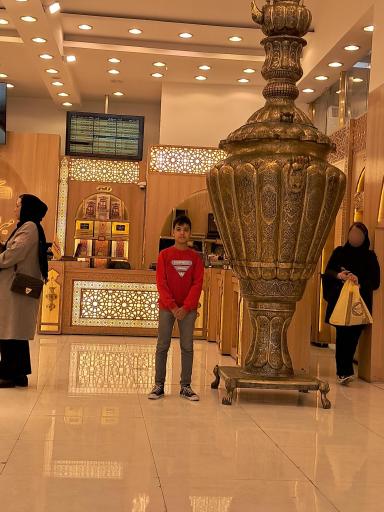 عکس فروشگاه گز آنتیک