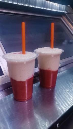 عکس آبمیوه بستنی سنجاب