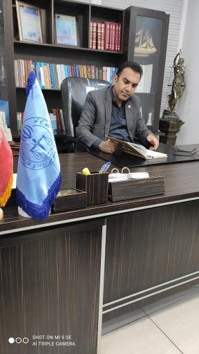 عکس دفتر وکالت بهمن هاشمی