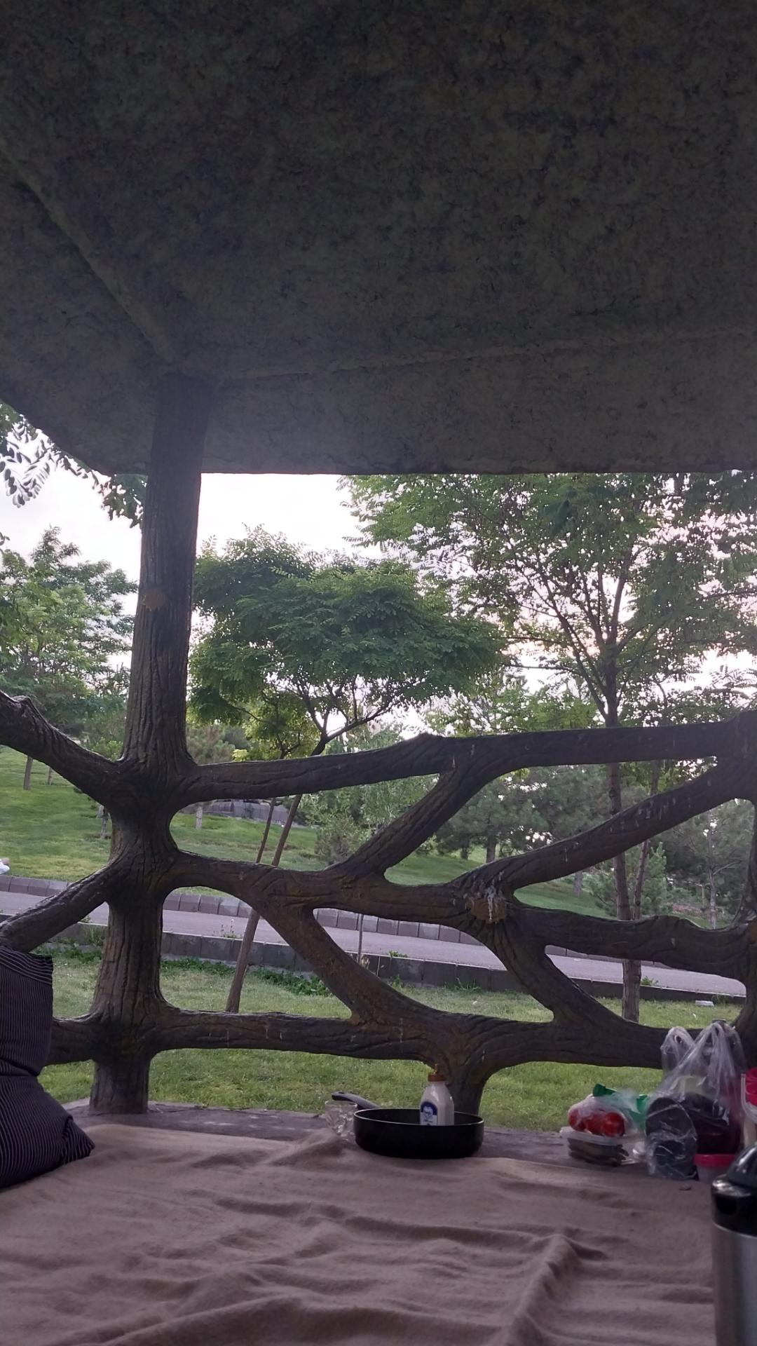 عکس پارک حاشیه ای