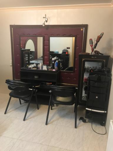 سالن زیبایی یونیک