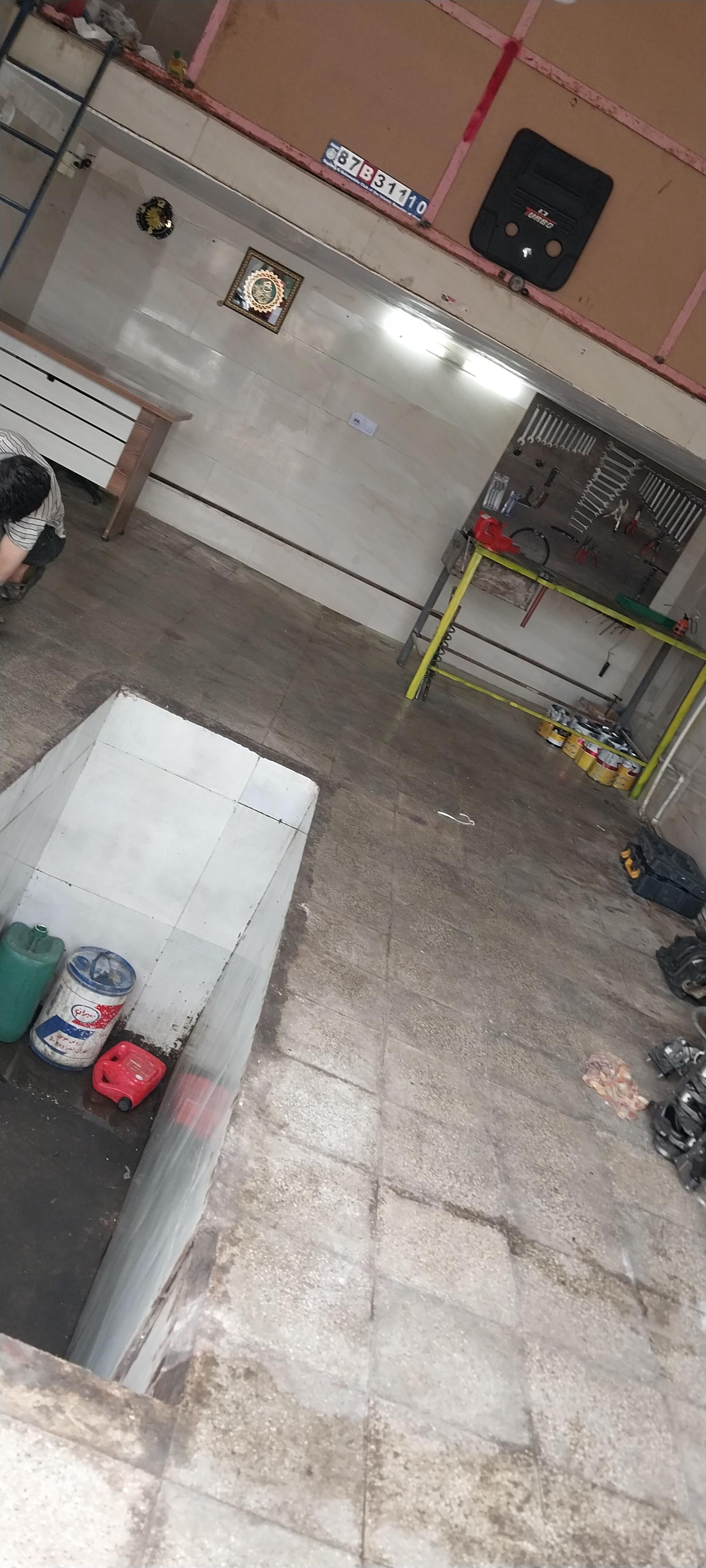 عکس تعمیرگاه اتومبیل محمد