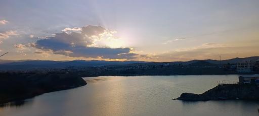 عکس دریاچه بند گلستان