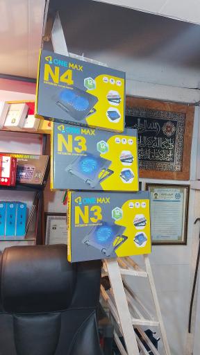 عکس کامپیوتر لپ تاپ و لوازم جانبی سامان