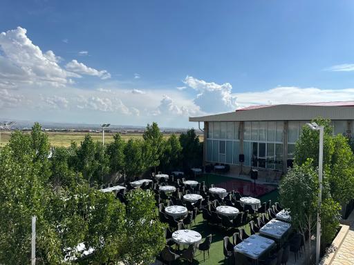 عکس باغ تالار آتا