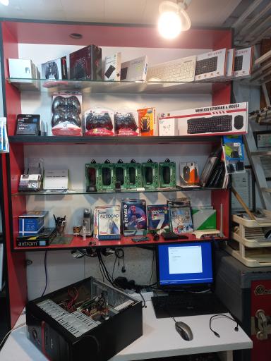 عکس کامپیوتر لپ تاپ و لوازم جانبی سامان