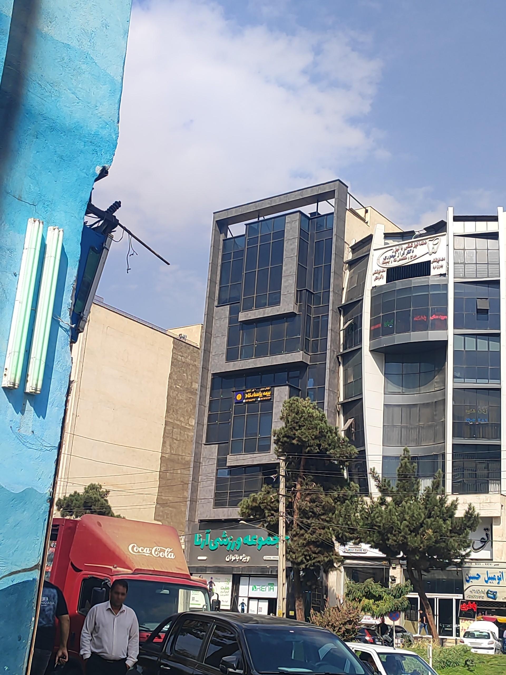 عکس دفتر پشتیبانی اسنپ