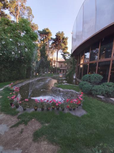 عکس هارمونی سنتر