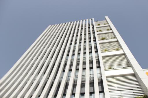 عکس ساختمان اداری و تجاری ساین