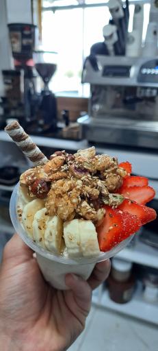 آبمیوه بستنی مشتی