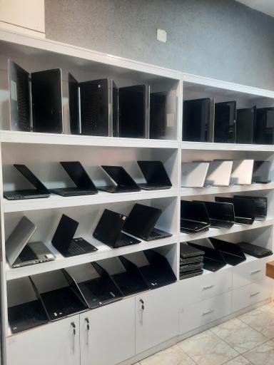 عکس فروشگاه وگا سیستم شرق