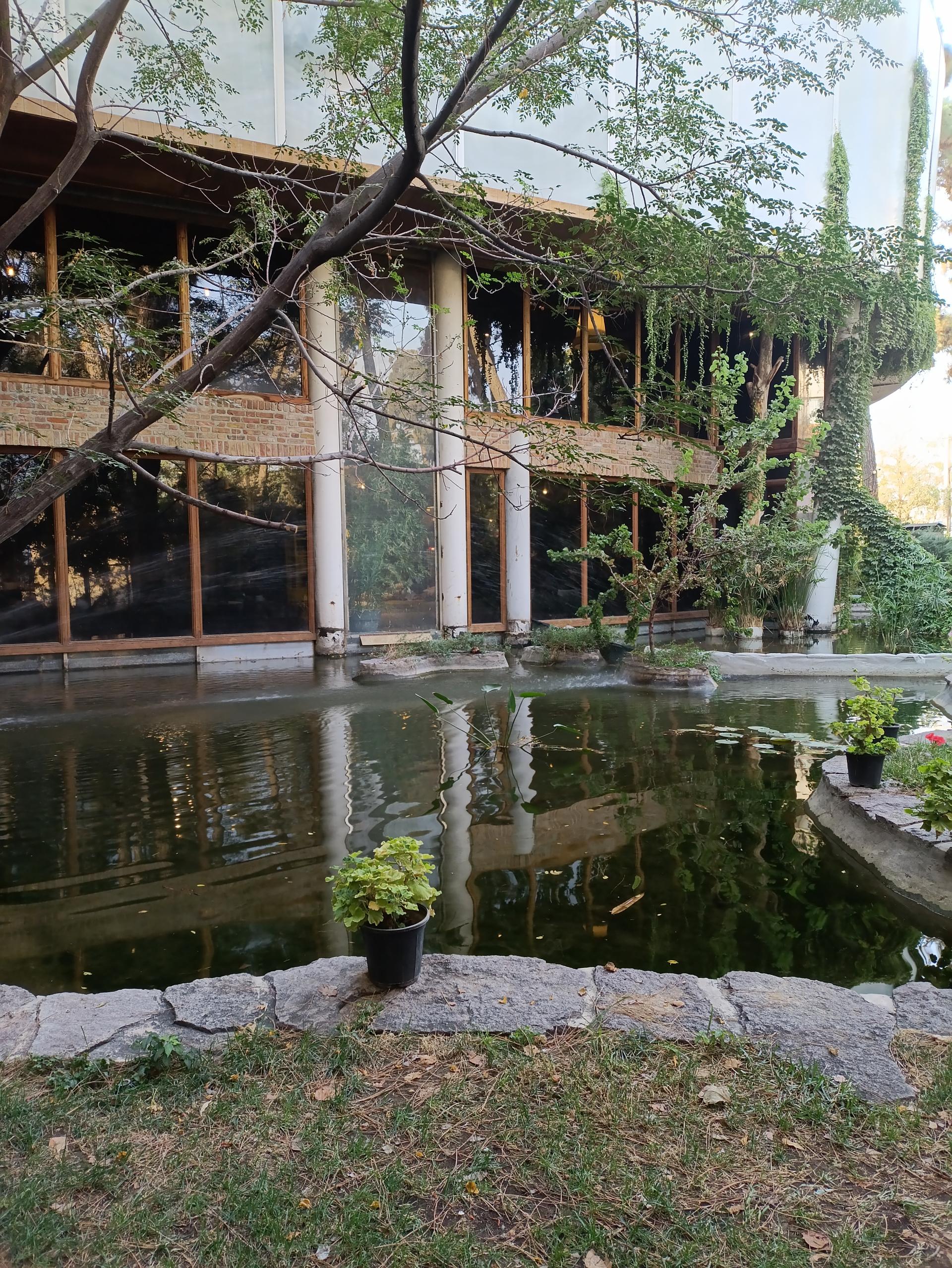 عکس هارمونی سنتر