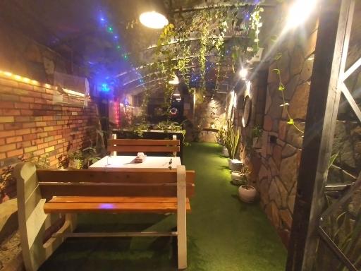 عکس کافی شاپ مهر و ماه